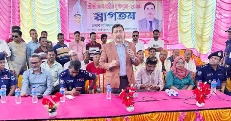 সাবেক শিল্পমন্ত্রী নূরুল মজিদের ভাইরাল হাতকড়া পরানো ছবিটি ভুয়া: স্বরাষ্ট্র সচিব