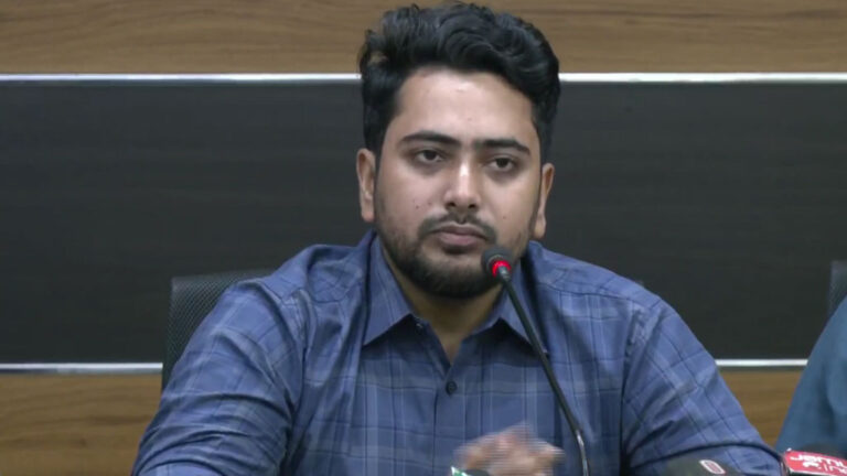কেউ এককভাবে বাংলাদেশকে নেতৃত্ব দিতে পারবে না: নাহিদ ইসলাম
