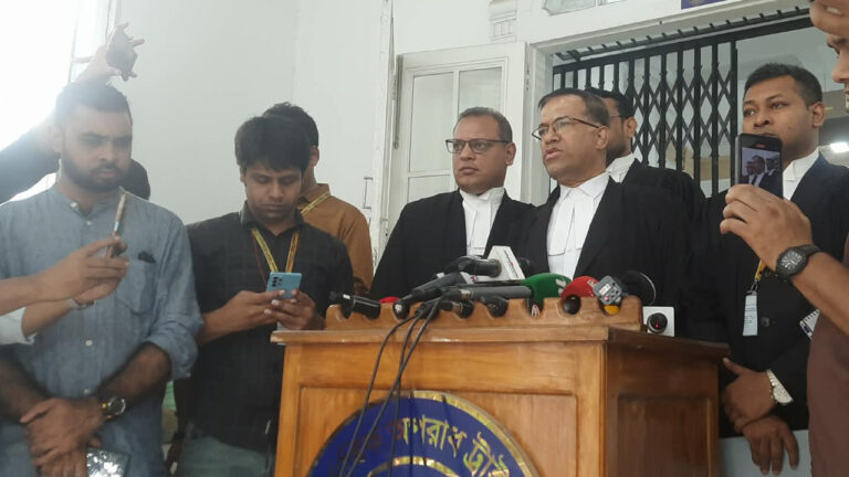 সেনা কর্মকর্তারা আত্মসমর্পণ করেছেন: আসামিপক্ষের আইনজীবী
