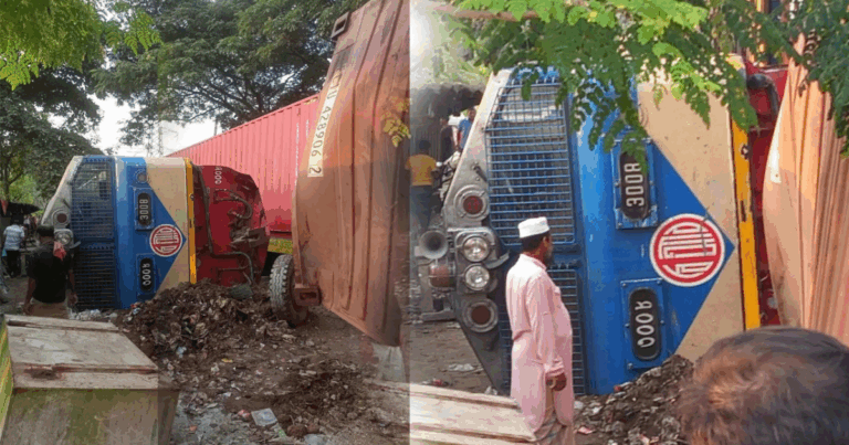 চট্টগ্রামে মালবাহী ট্রেনে ট্রাকের ধাক্কা, লাইনচ্যুত ট্রেন