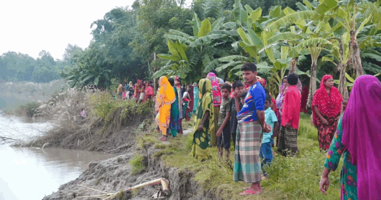 ধলেশ্বরী নদীতে গোসলে নেমে ৩ বোন নিখোঁজ!