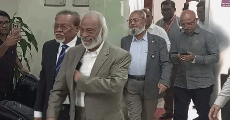 সিইসি সঙ্গে বৈঠকে বিএনপি প্রতিনিধি দল