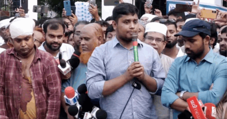শিক্ষক পেটানো কোনো সভ্য রাষ্ট্রের চরিত্র নয়: হাসনাত