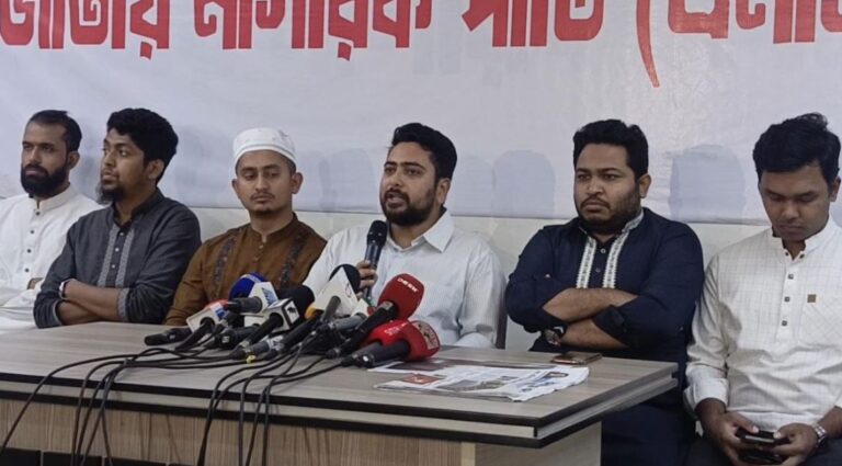 এক মাসের মধ্যে হাসিনার রায় কার্যকরের দাবি নাহিদের