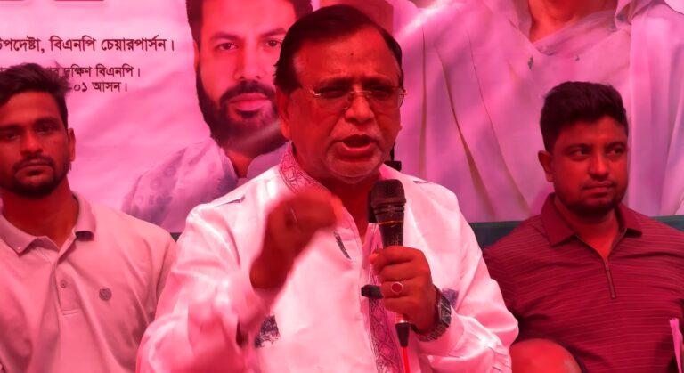 ‘খালেদা জিয়ার কাছে গিয়ে হাত-পা ধরে উইথড্র লেটার দিয়ে আসুন’