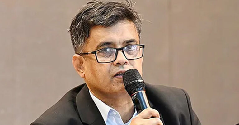 আসাদুজ্জামান খানকে দিয়ে প্রত্যর্পণের শুরু হবে, এরপর একে একে: প্রেস সচিব