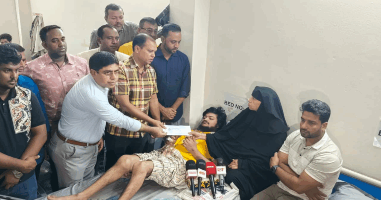 ক্যান্সার আক্রান্ত মা ও পঙ্গু ছেলের পাশে দাঁড়ালেন তারেক রহমান