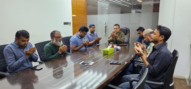 খালেদা জিয়ার রোগমুক্তি কামনায় ফোরাম অব ইয়াং প্রফেশনালসের দোয়া মাহফিল