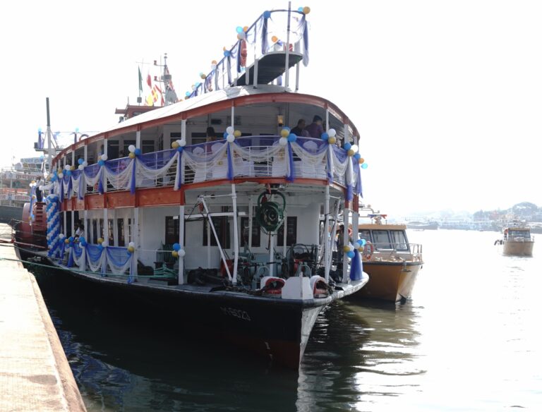 শতবর্ষী প্যাডেল স্টিমার পি এস মাহসুদ–এর উদ্বোধন