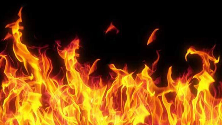 ব্রাহ্মণবাড়িয়ায় পেট্রোল ঢেলে গ্রামীণ ব্যাংকে অগ্নিসংযোগ