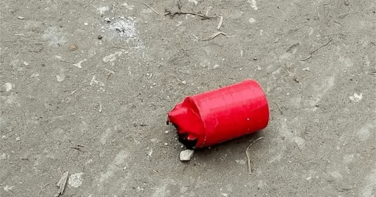গ্রামীণ ব্যাংক প্রধান কার্যালয়ের সামনে ককটেল বিস্ফোরণ