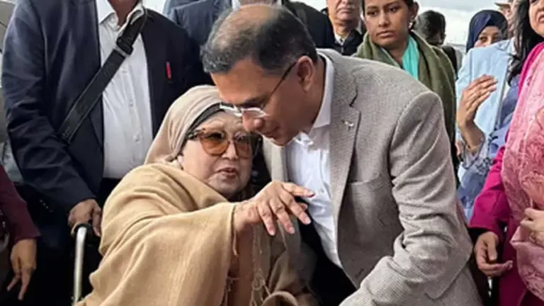 মায়ের স্নেহ স্পর্শ পাবার তীব্র আকাঙ্ক্ষা আমারও রয়েছে: তারেক রহমান