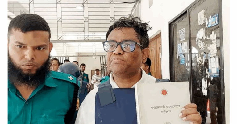 হাইকোর্ট থেকে জামিন পেলেন ঢাবি শিক্ষক কার্জন