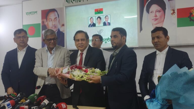 বিএনপিতে যোগ দিলেন রেজা কিবরিয়া