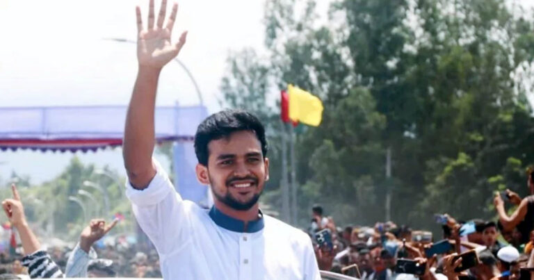 কুমিল্লা-৩ আসনে আসিফ মাহমুদের পক্ষে মনোনয়নপত্র সংগ্রহ