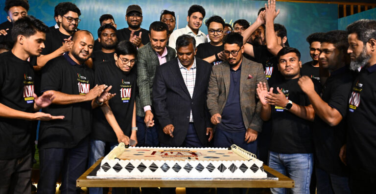 এক কোটি পরিবার, বিসিবি সভাপতিকে নিয়ে বিডিক্রিকটাইমের উদযাপন