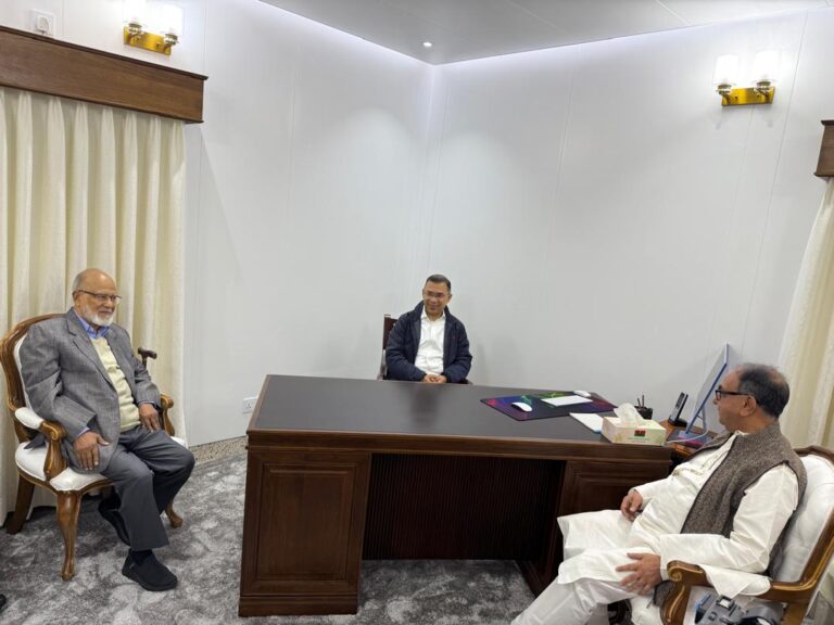 দেশে ফিরে প্রথমবার গুলশান কার্যালয়ে তারেক রহমান