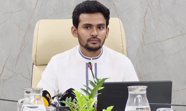 কোনো দলে নয়, ঢাকা-১০ আসনে স্বতন্ত্র লড়বেন আসিফ মাহমুদ