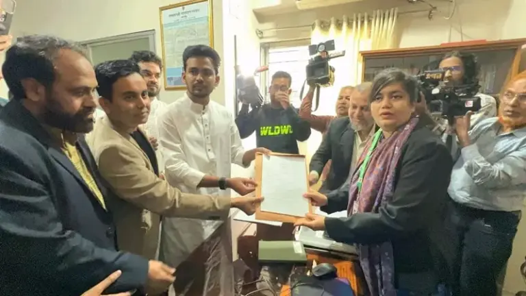 যে আসনে মনোনয়ন ফরম সংগ্রহ করলেন আসিফ মাহমুদ