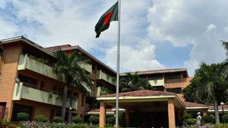 ভিসা কার্যক্রম স্থগিত করেছে দিল্লির বাংলাদেশ হাইকমিশন