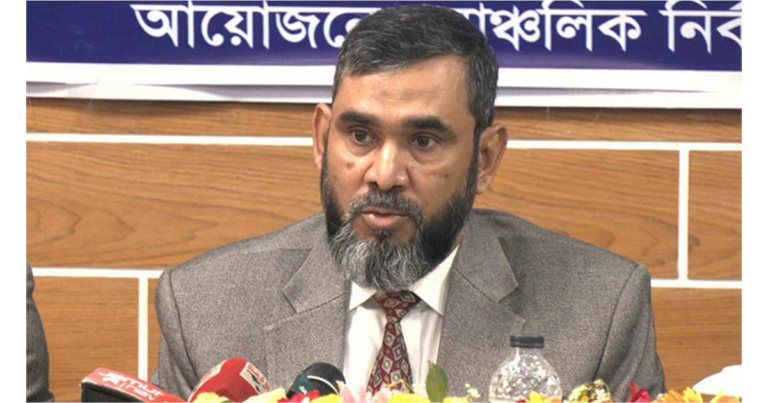 দেশের স্বার্থে ভালো নির্বাচনের বিকল্প নেই: ইসি সানাউল্লাহ