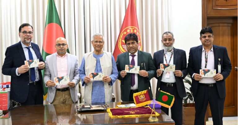 বিজয় দিবস: স্মারক ডাকটিকিট অবমুক্ত করলেন প্রধান উপদেষ্টা