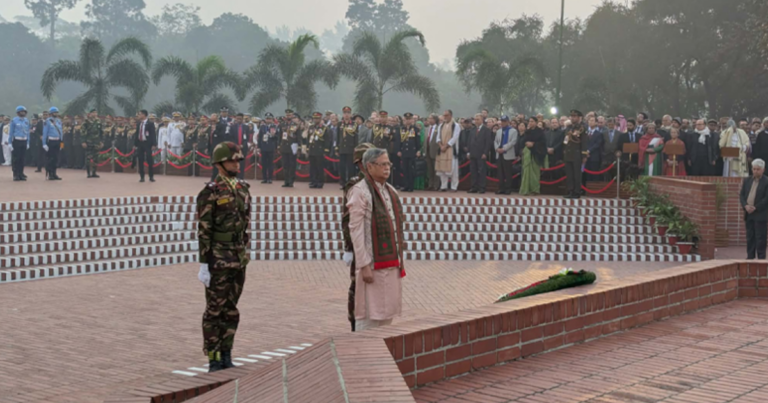 বিজয় দিবস: জাতীয় স্মৃতিসৌধে রাষ্ট্রপতির শ্রদ্ধা নিবেদন