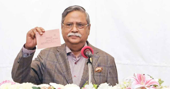 আসন্ন ত্রয়োদশ জাতীয় সংসদ নির্বাচন ও গণভোট পোস্টাল ব্যালটে ভোট দেয়ার জন্য নিবন্ধন করেছেন রাষ্ট্রপতি মো. সাহাবুদ্দিন।