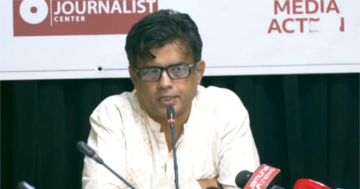 আগামী ১২ ফেব্রুয়ারি সারা দেশে অনুষ্ঠিত হবে জাতীয় সংসদ নির্বাচন। নির্বাচন সামনে রেখে আজ (২১ জানুয়ারি) মধ্যরাত থেকেই ব্যালট পেপার ছাপানো কার্যক্রম শুরু হবে।