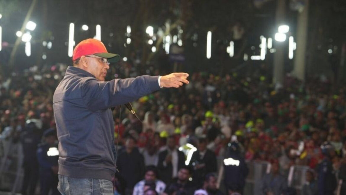 নির্বাচনী সমাবেশ শেষে ভোরে ঢাকায় ফিরলেন তারেক রহমান