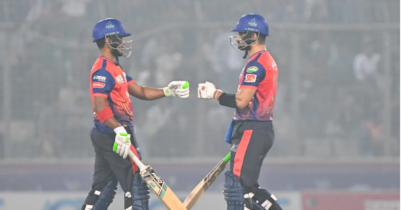 শিরোপা নির্ধারণী ম্যাচে চট্টগ্রাম রয়্যালসকে ৬৩ রানে গুঁড়িয়ে দ্বাদশ বিপিএল চ্যাম্পিয়ন হয়েছে রাজশাহী ওয়ারিয়র্স।