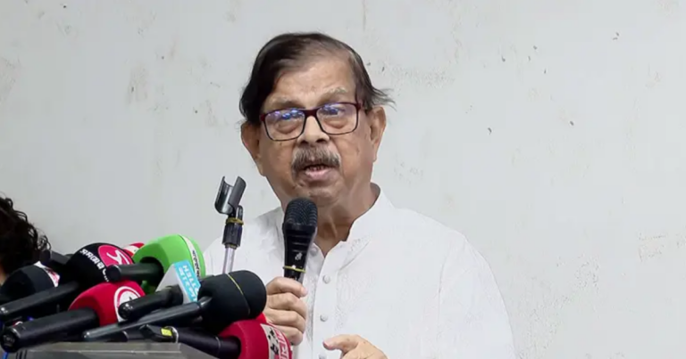 বগুড়া-২ আসনে মনোনয়ন ফিরে পেলেন মাহমুদুর রহমান মান্না