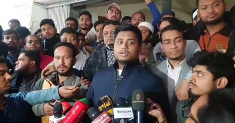 প্রশাসন বিএনপি’র দিকে ঝুঁকছে: হাসনাত