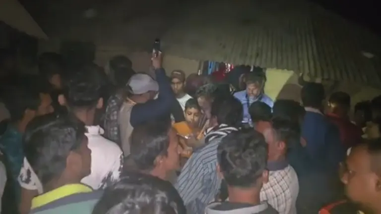 ভোট দেয়ার অপরাধে স্ত্রীকে তালাক দিলেন স্বেচ্ছাসেবক লীগ নেতা