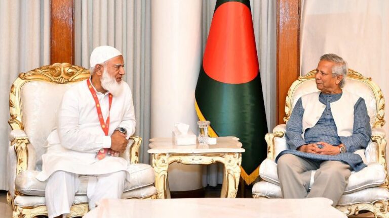 জামায়াত আমিরকে অভিনন্দন জানিয়ে প্রধান উপদেষ্টার বার্তা