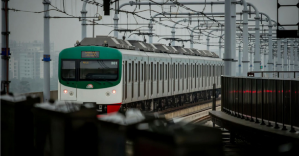 পবিত্র রমজান মাসে বিশেষ সময়সূচিতে মেট্রোরেল চলাচল করবে বলে জানিয়েছে ঢাকা ম্যাস ট্রানজিট কোম্পানি লিমিটেড (ডিএমটিসিএল)।