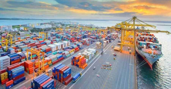 চার দফা দাবি না মানায় রবিবার (৮ ফেব্রুয়ারি) থেকে আবারও অনির্দিষ্টকালের ধর্মঘটের ডাক দিয়েছে চট্টগ্রাম বন্দর রক্ষা পরিষদ। 