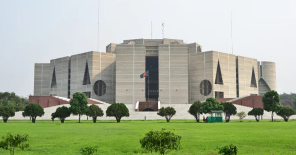 ত্রয়োদশ জাতীয় সংসদ নির্বাচনে নির্বাচিত সংসদ সদস্য ও বিএনপি নেতৃত্বাধীন নতুন মন্ত্রিসভা সদস্যদের শপথ গ্রহণ ঘিরে চলছে শেষ সময়ের প্রস্তুতি।