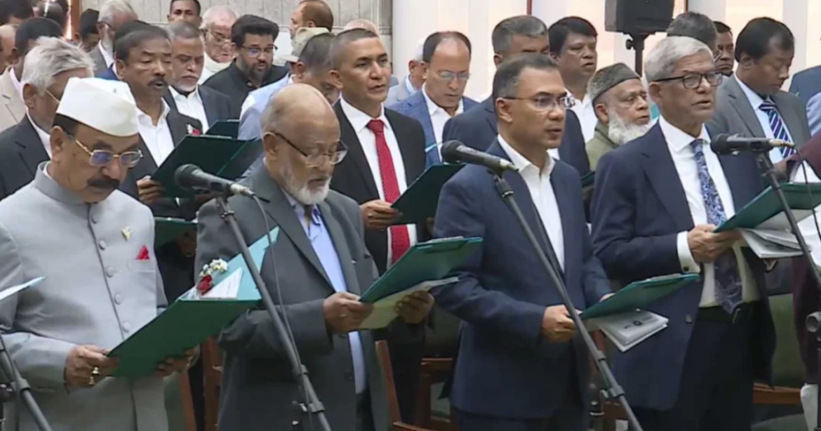 শপথ গ্রহণ করেছেন ত্রয়োদশ জাতীয় সংসদ নির্বাচনে নির্বাচিত সংসদ সদস্যরা (এমপি)। শুরুতেই শপথ নেন বিএনপি'র নবনির্বাচিত সদস্যগণ।