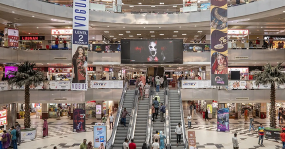 নির্বাচন উপলক্ষে আগামী ১১ ও ১২ ফেব্রুয়ারি ঢাকাসহ দেশের সব দোকান এবং শপিংমল বন্ধ রাখার সিদ্ধান্ত নিয়েছে দোকান ব্যবসায়ী মালিক সমিতি।