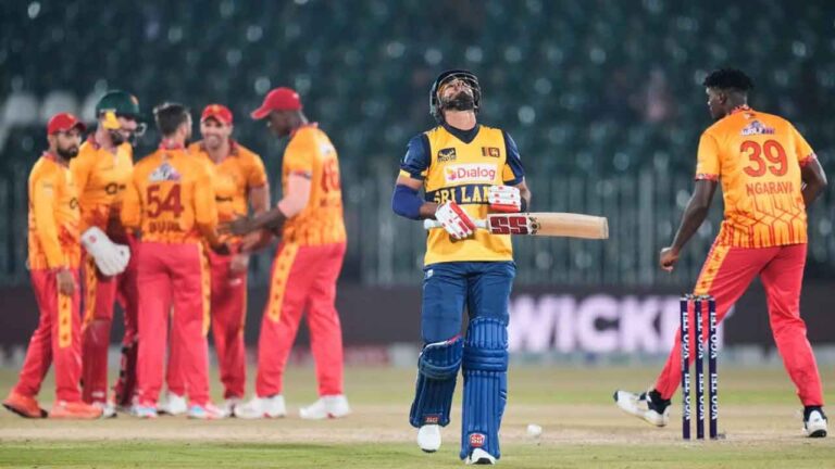 শ্বাসরুদ্ধকর ম্যাচে লঙ্কানদের হারালো জিম্বাবুয়ে