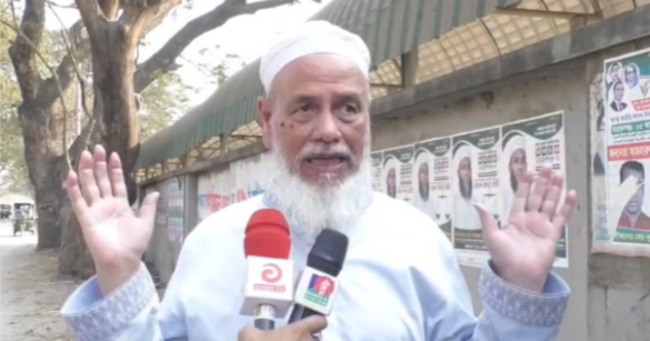 ভোট কারচুপি করার অভিযোগ এনে ত্রয়োদশ জাতীয় সংসদ নির্বাচন বর্জন করেছেন নারায়ণগঞ্জ-৩ আসনে স্বতন্ত্র প্রার্থী অধ্যাপক মো. রেজাউল করিম।