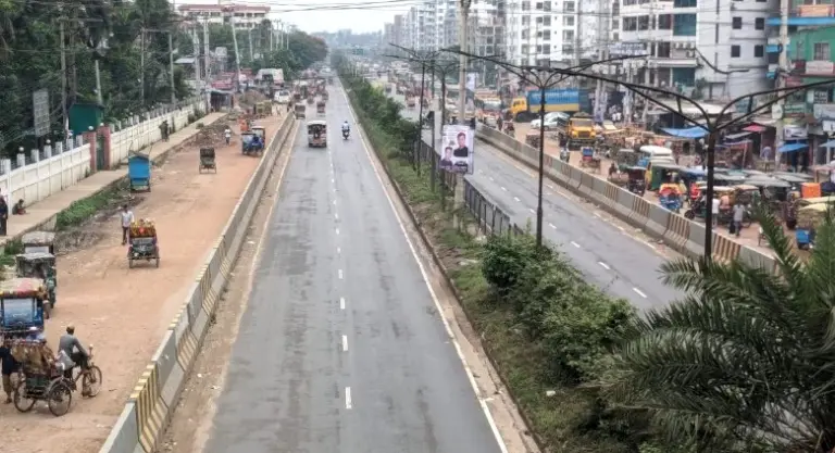 গাবতলী থেকে স্মৃতিসৌধ পর্যন্ত পোস্টার, ব্যানার ও ফেস্টুন লাগানো নিষেধ