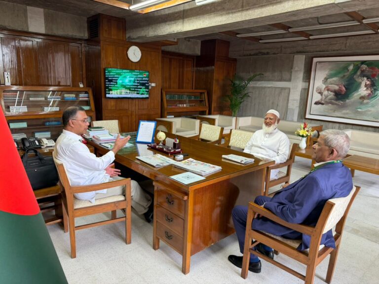 বিরোধীদলীয় নেতার প্রতি প্রধানমন্ত্রীর সৌজন্যতা