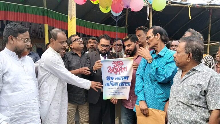 নেত্রকোনায় মাসব্যাপী কুটির শিল্প মেলা শুরু