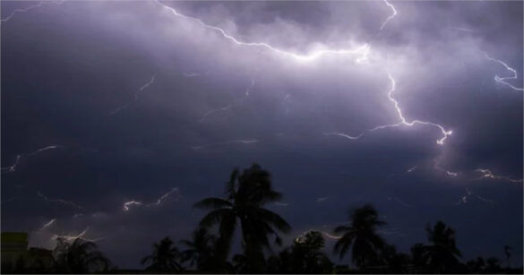 রাজধানী ঢাকাসহ দেশের ১৯ জেলায় ৬০ কিলোমিটার বেগে ঝড় বয়ে যেতে পারে বলে জানিয়েছে আবহাওয়া অফিস।