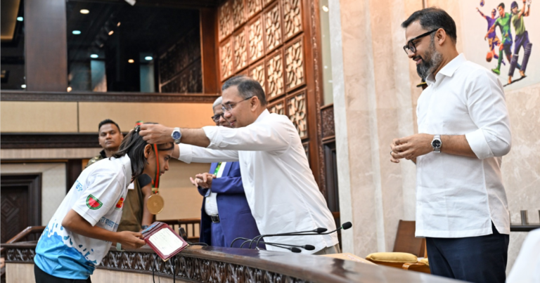 ক্রীড়া কার্ড কার্যক্রম উদ্বোধন করলেন প্রধানমন্ত্রী