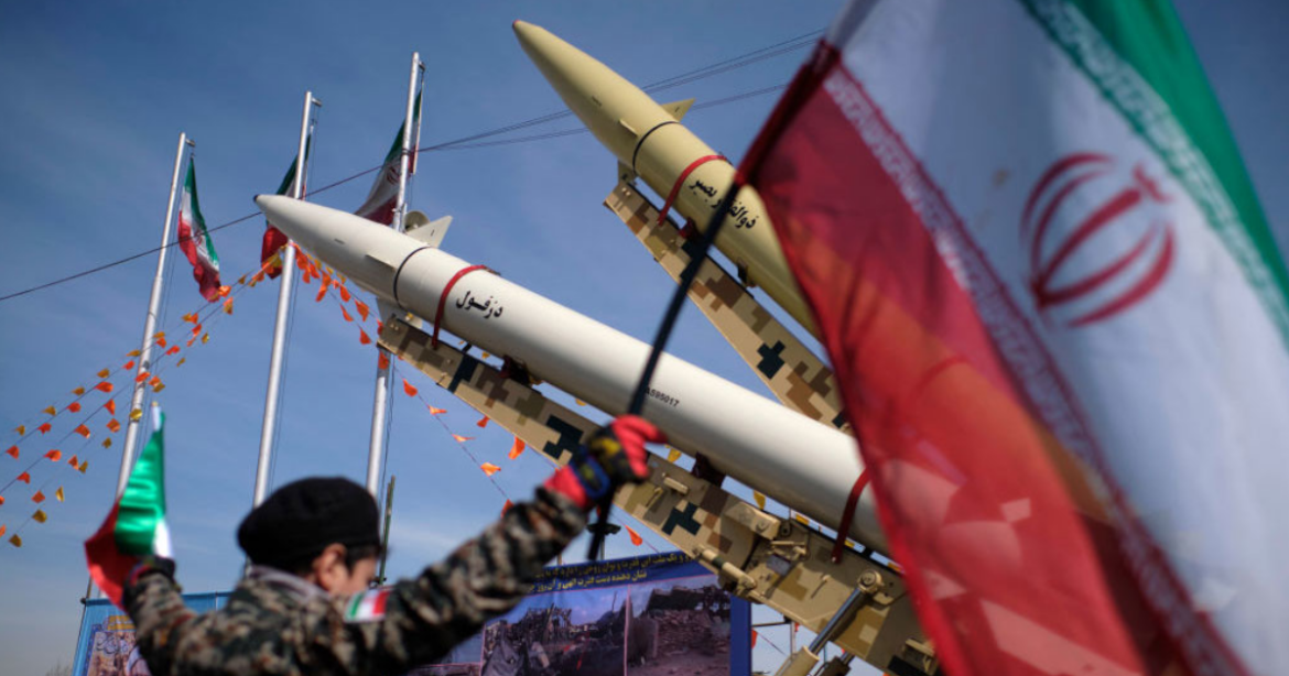 ইরান বর্তমান গতি ও মাত্রার যুদ্ধ আরও ‘অন্তত’ ৬ মাস চালিয়ে যেতে সক্ষম বলে দাবি করেছেন দেশটির ইসলামী বিপ্লবী গার্ড কোর (আইআরজিসি)।