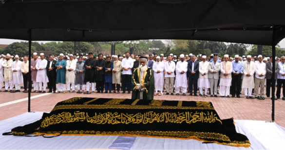 জাতীয় সংসদ স্পিকার হাফিজ উদ্দিন আহমদের সহধর্মিণী দিলারা হাফিজের জানাজা সম্পন্ন হয়েছে।