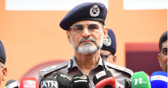 আসন্ন ঈদুল ফিতর উপলক্ষে লক্কড়-ঝক্কড় বাস রাস্তায় নামালেই তাৎক্ষণিক ব্যবস্থা নেয়া হবে বলে জানিয়েছেন ডিএমপি কমিশনার (ভারপ্রাপ্ত) মো. সারওয়ার।